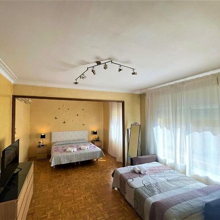 Villarroel Habitacionesバルセロナ エクステリア 写真