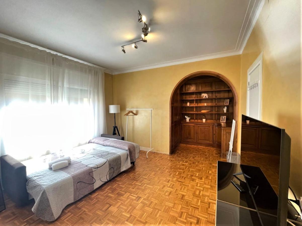 Villarroel Habitacionesバルセロナ エクステリア 写真