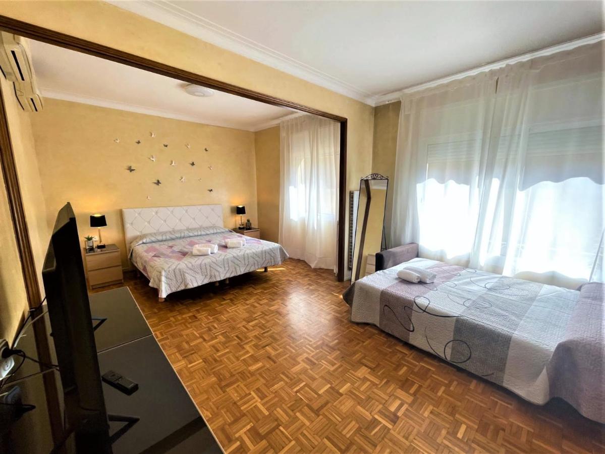 Villarroel Habitacionesバルセロナ エクステリア 写真